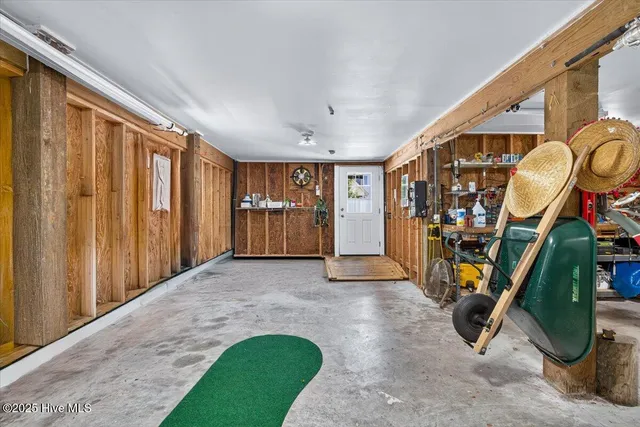 $839,000 | 104 Northeast 27th Street, Oak Island, NC 28465