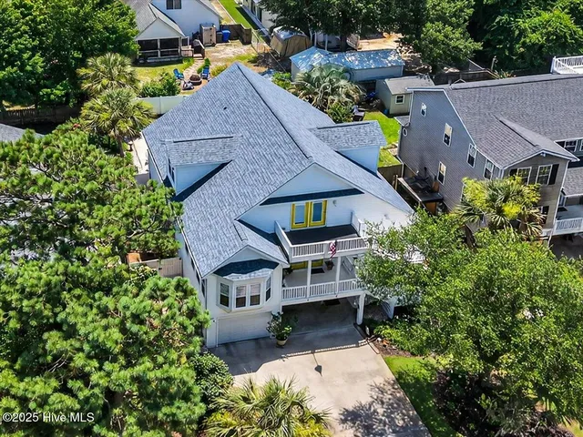 $839,000 | 104 Northeast 27th Street, Oak Island, NC 28465