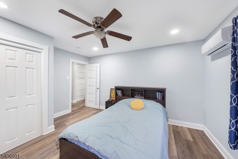 61-63 Keer Avenue Newark, NJ 07112 - Photo 11 of 31