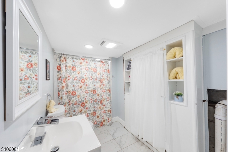 61-63 Keer Avenue Newark, NJ 07112 - Photo 19 of 31