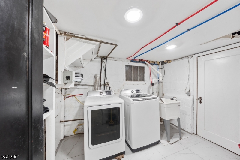 61-63 Keer Avenue Newark, NJ 07112 - Photo 20 of 31