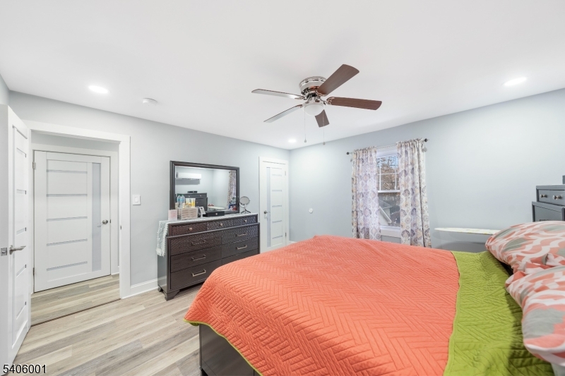 61-63 Keer Avenue Newark, NJ 07112 - Photo 8 of 31