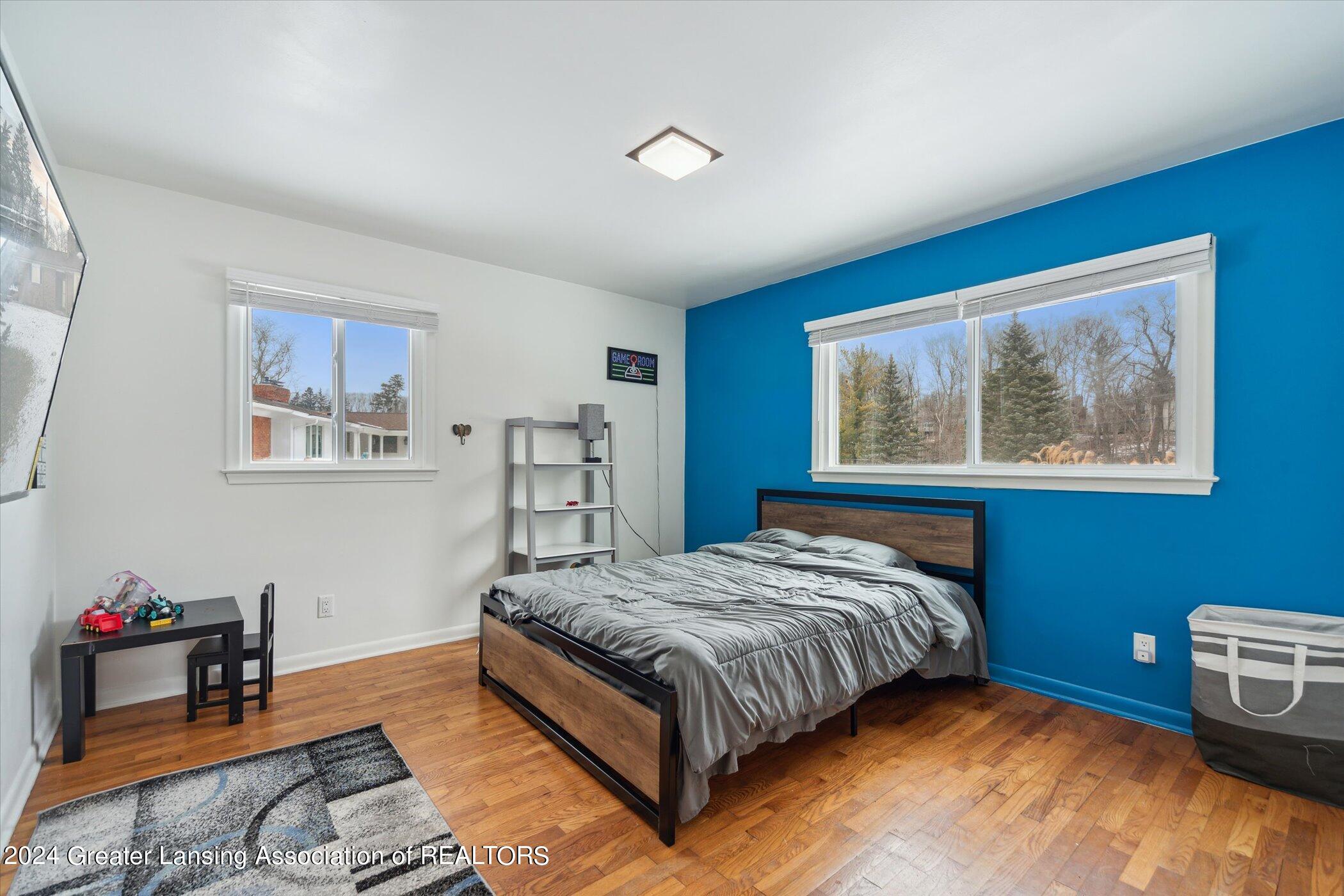 3910 Barton Road Lansing, MI 48917 - Photo 24 of 42 25-3910-Barton-Rd-Lansing-MI-48917-Windo