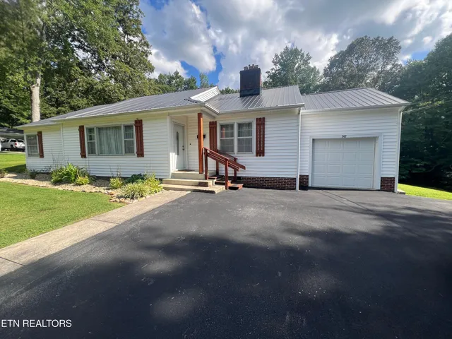 $294,000 | 342 Vine Avenue, Oneida, TN 37841