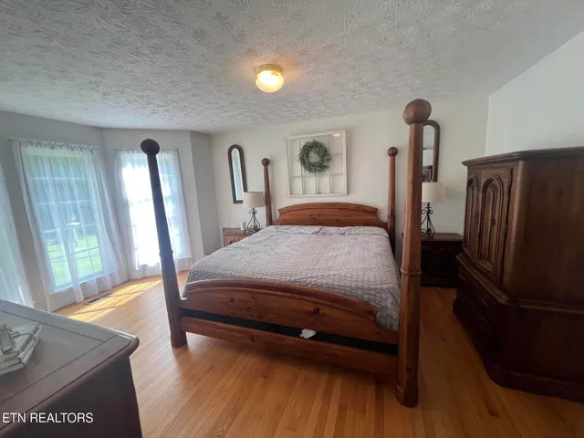 $294,000 | 342 Vine Avenue, Oneida, TN 37841