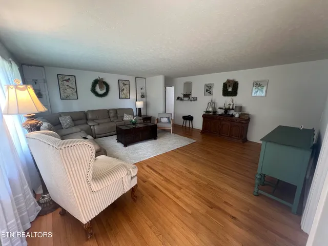 $294,000 | 342 Vine Avenue, Oneida, TN 37841