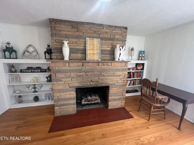 $294,000 | 342 Vine Avenue, Oneida, TN 37841