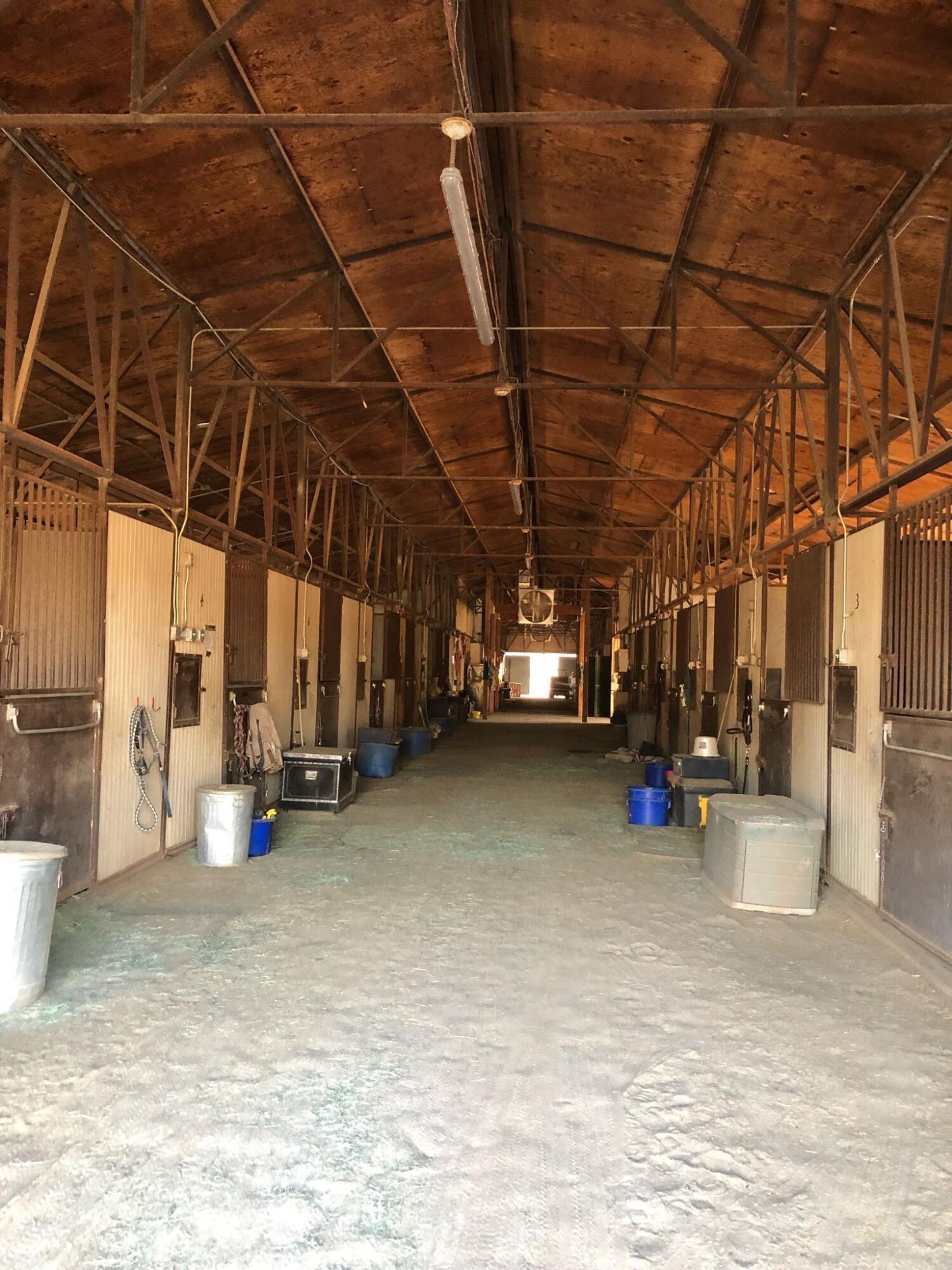 72549 Clancy Lane Rancho Mirage, CA 92270 - Photo 17 of 19 a view of a empty room with a garage
