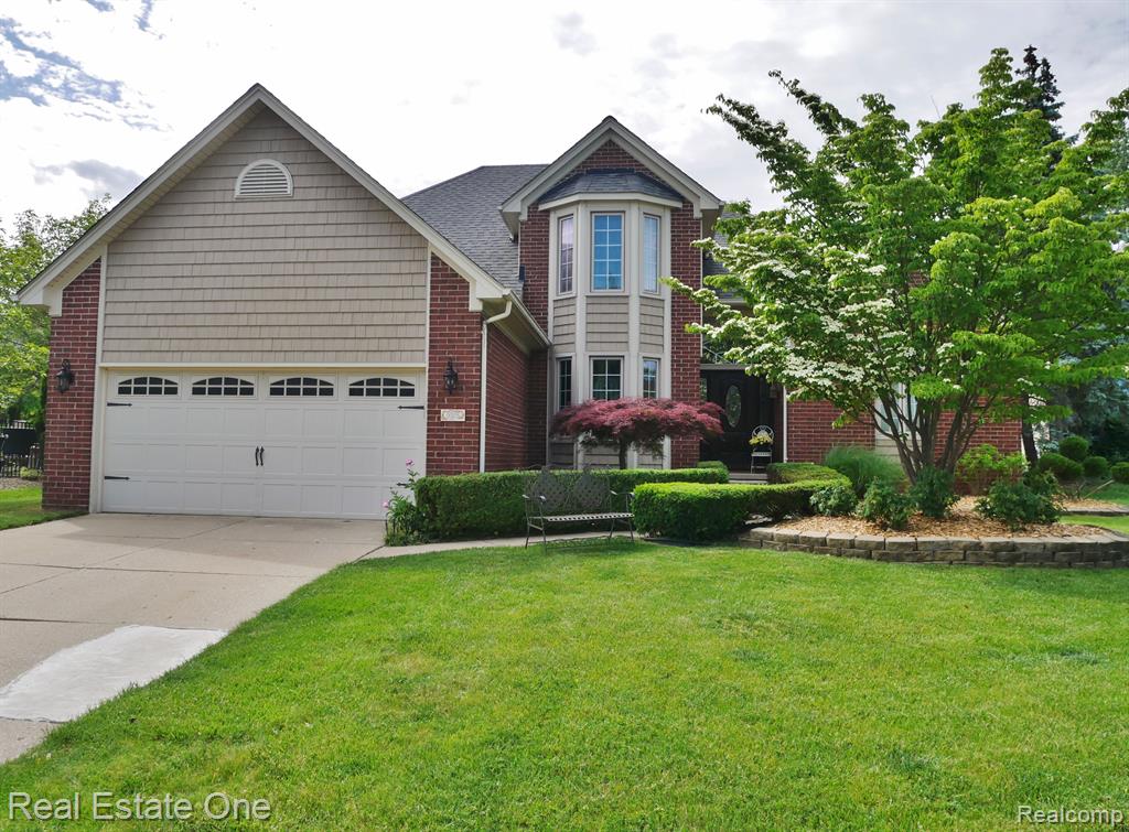 3328 Brompton Rochester Hills, MI 48309 - Photo 5 of 35