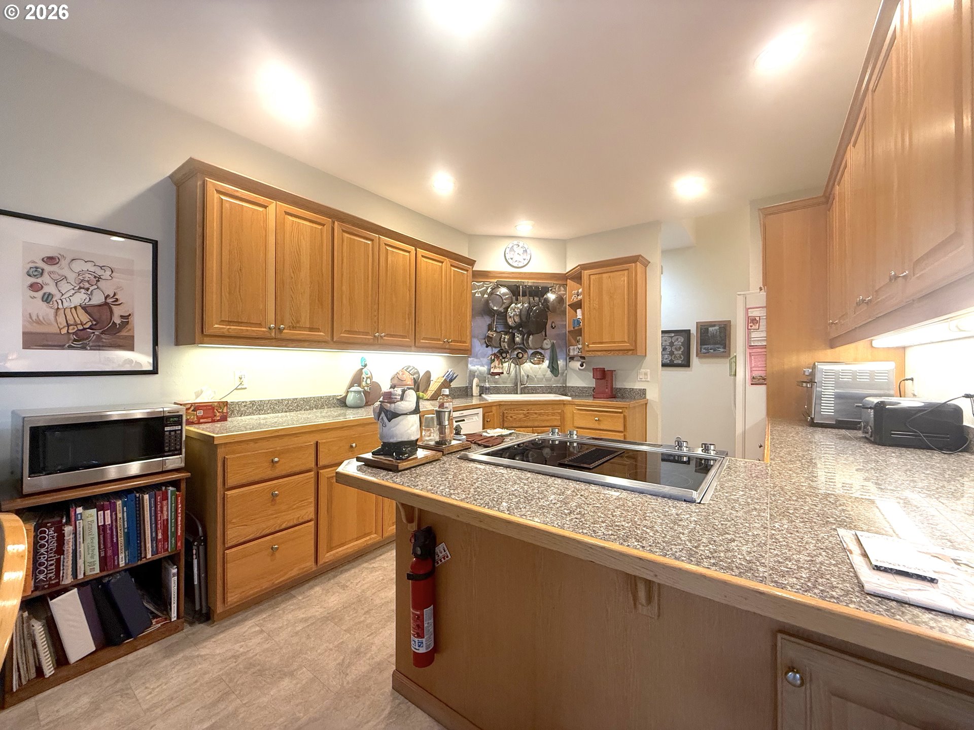 1505 Canal Street Springfield, OR 97477 - Photo 10 of 32 Kitchen