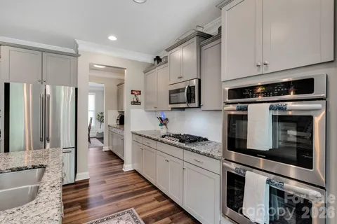 $599,000 | 2009 Burton Point Court, Waxhaw, NC 28173
