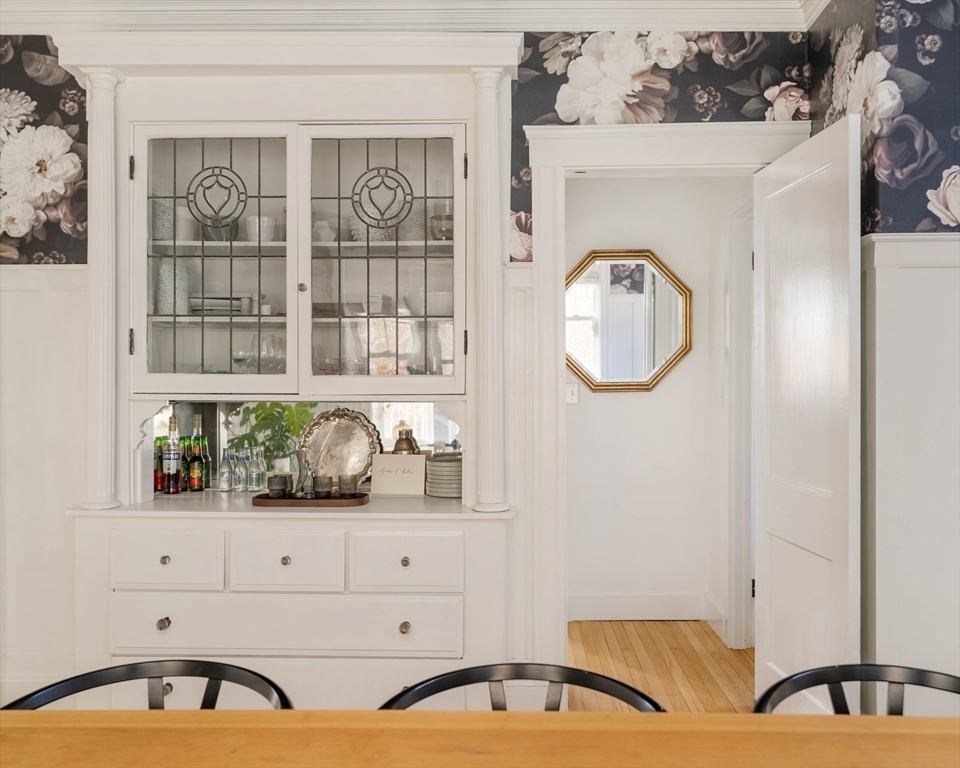 39 Upland Road Watertown, MA 02472 - Photo 14 of 37 Gallery Image 14