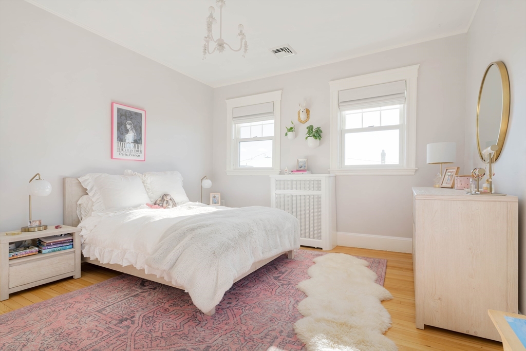 39 Upland Road Watertown, MA 02472 - Photo 21 of 37 Gallery Image 21