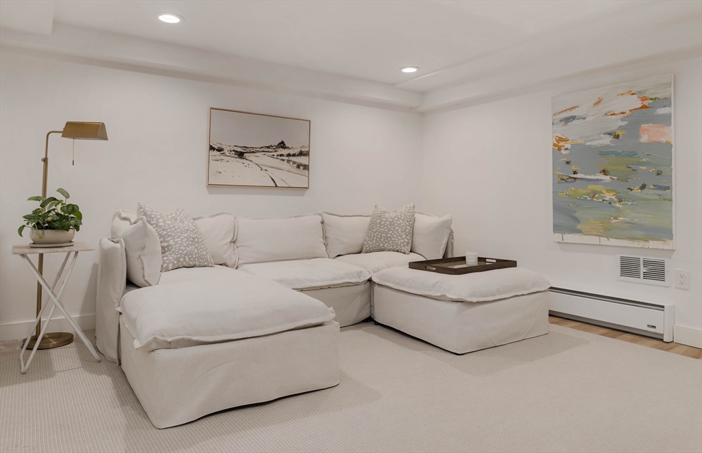 39 Upland Road Watertown, MA 02472 - Photo 26 of 37 Gallery Image 26