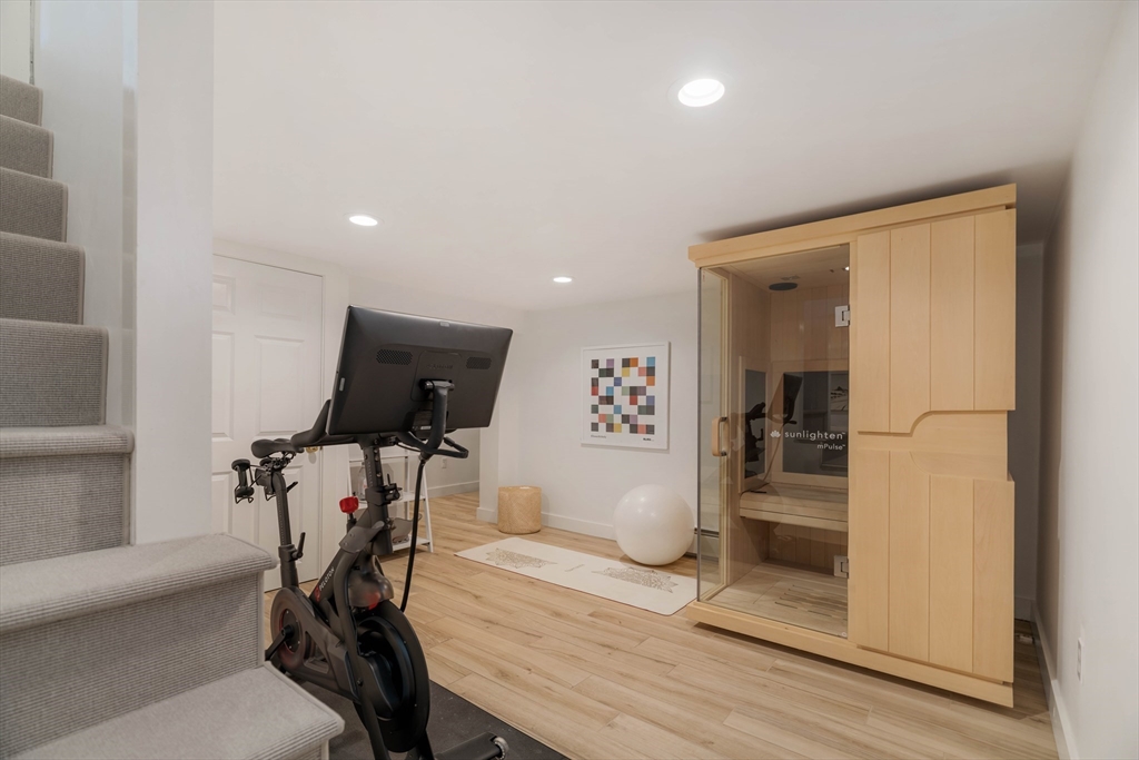 39 Upland Road Watertown, MA 02472 - Photo 28 of 37 Gallery Image 28
