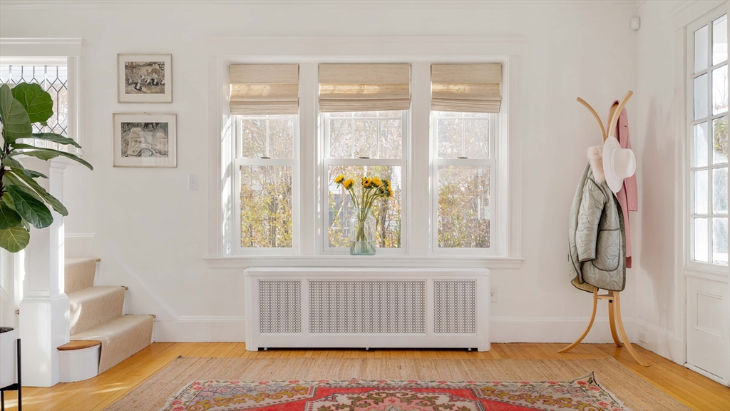 39 Upland Road Watertown, MA 02472 - Photo 4 of 37 Gallery Image 4