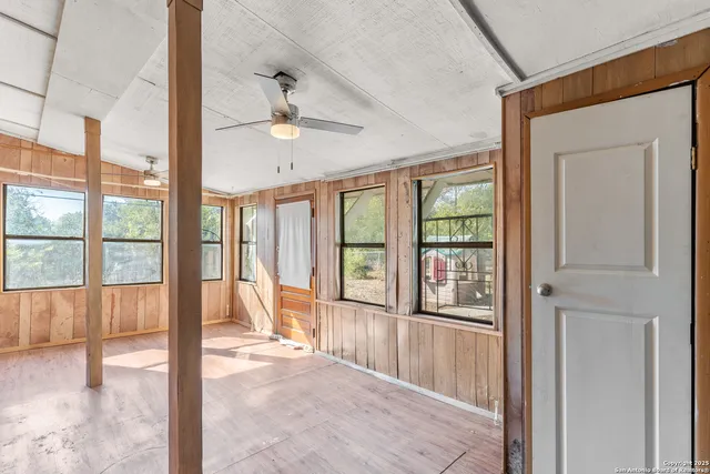 a view of an entryway with an entryway