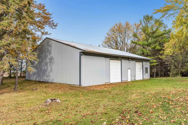 $450,000 | N2304 Highway 55, Pulaski, WI 54162
