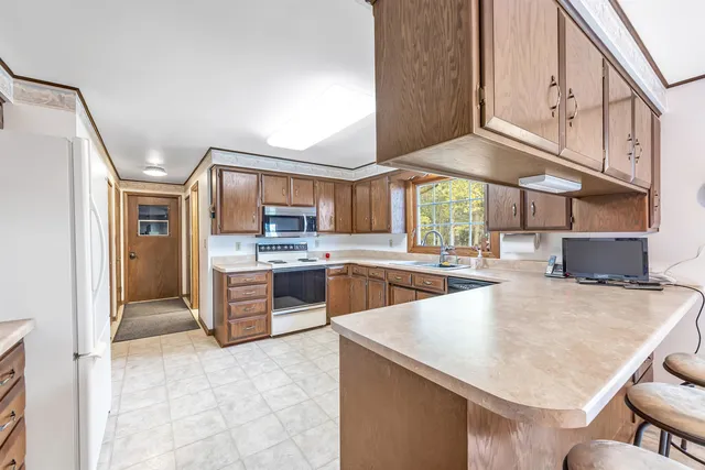 $450,000 | N2304 Highway 55, Pulaski, WI 54162