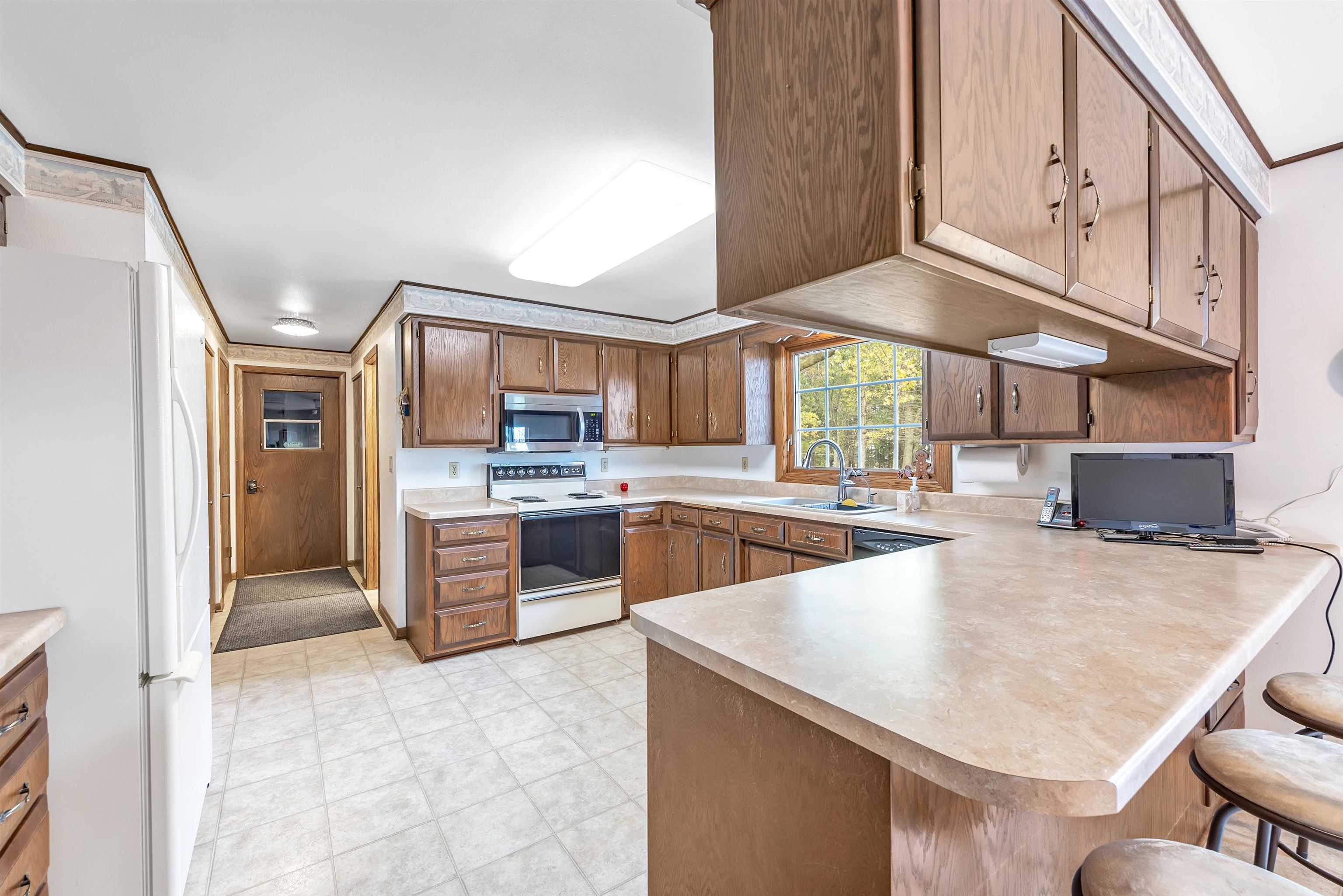 N2304 Highway 55 Pulaski, WI 54162 - Photo 9 of 30