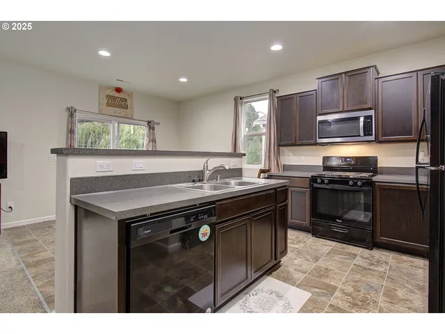 $425,000 | 336 York Street, Woodland, WA 98674