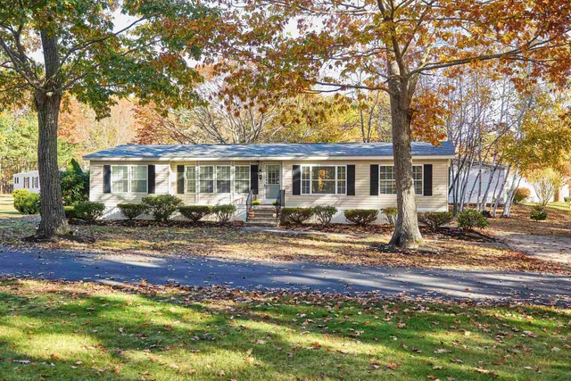 $315,000 | 45 Oak Drive, North Hampton, NH 03862