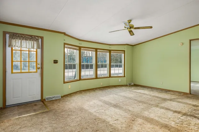 $315,000 | 45 Oak Drive, North Hampton, NH 03862