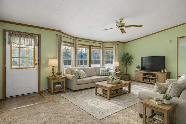 $315,000 | 45 Oak Drive, North Hampton, NH 03862