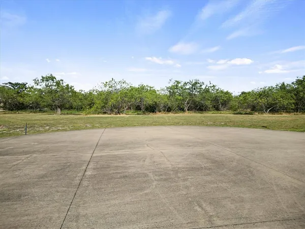 $143,000 | 540 Austin Circle, Unit B, Terrell, TX 75160