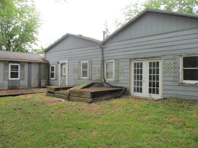 28420 West Big Hollow Road Ingleside, IL 60041 - Photo 3 of 25 a view of a house with backyard and sitting area