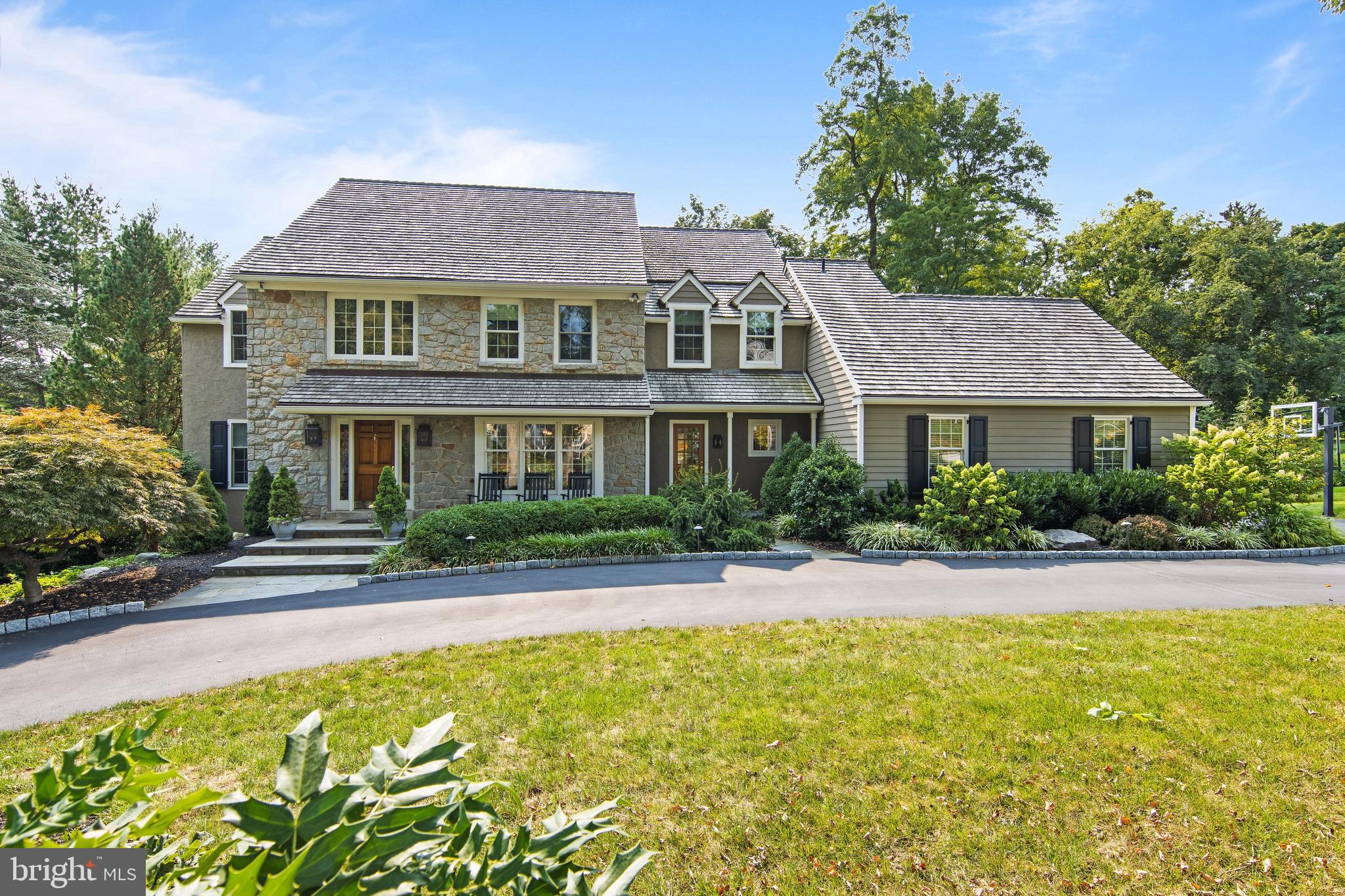 231 Ravenscliff Road Wayne, PA 19087 - Photo 1 of 71 Welcome to 231 Ravenscliff Road!