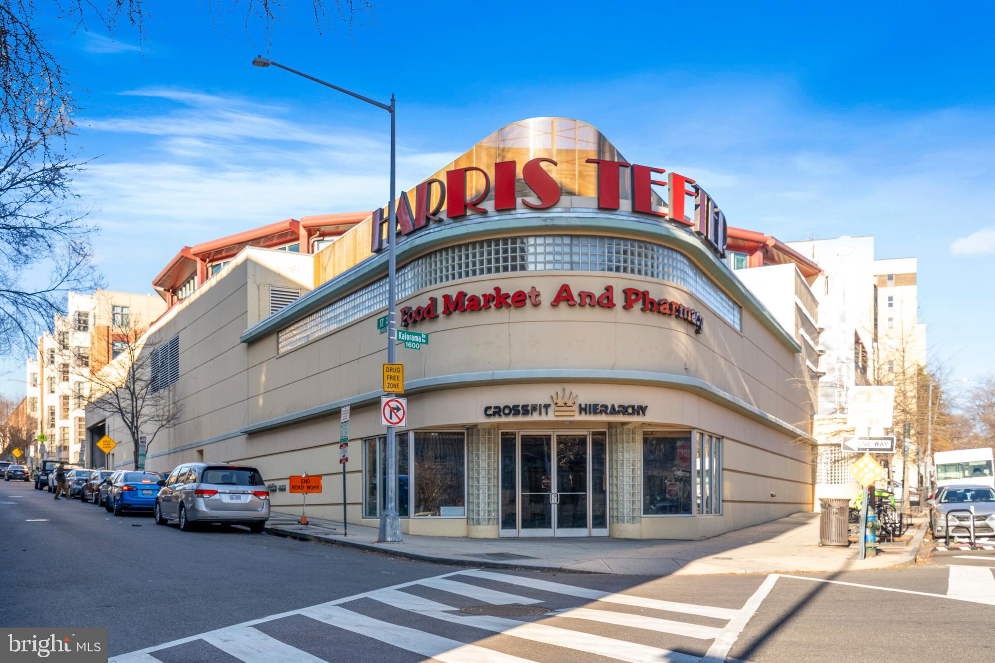 1700 Kalorama Road Northwest, Unit PH502 Washington, DC 20009 - Photo 50 of 50 a view of building with car parked on the street