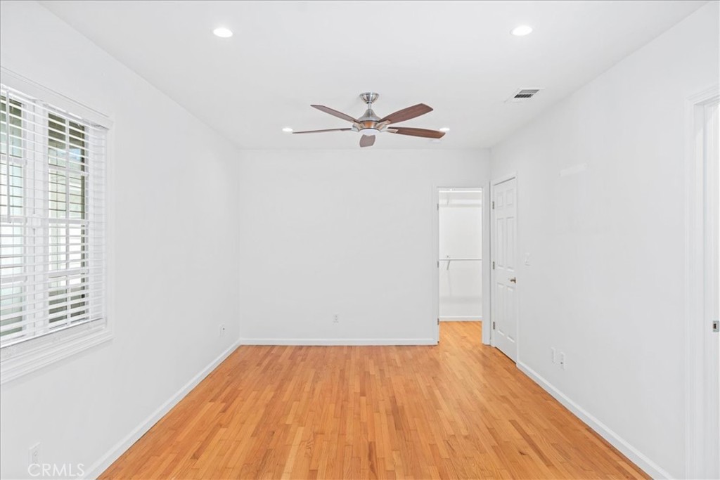 421 East Roosevelt Road Long Beach, CA 90807 - Photo 15 of 18