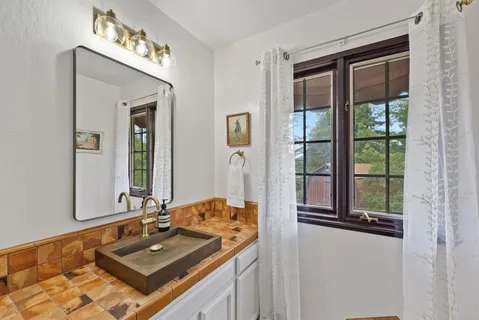 $1,900,000 | 780 Calabasas Road, Watsonville, CA 95076