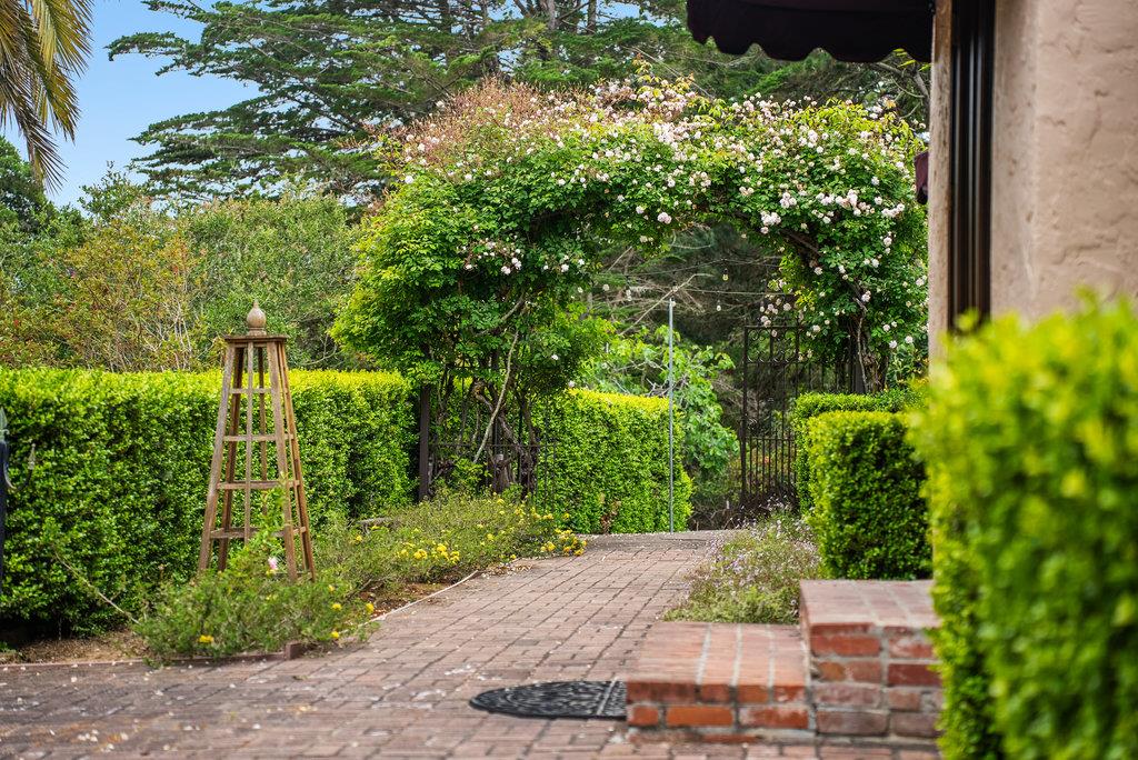 780 Calabasas Road Watsonville, CA 95076 - Photo 27 of 54