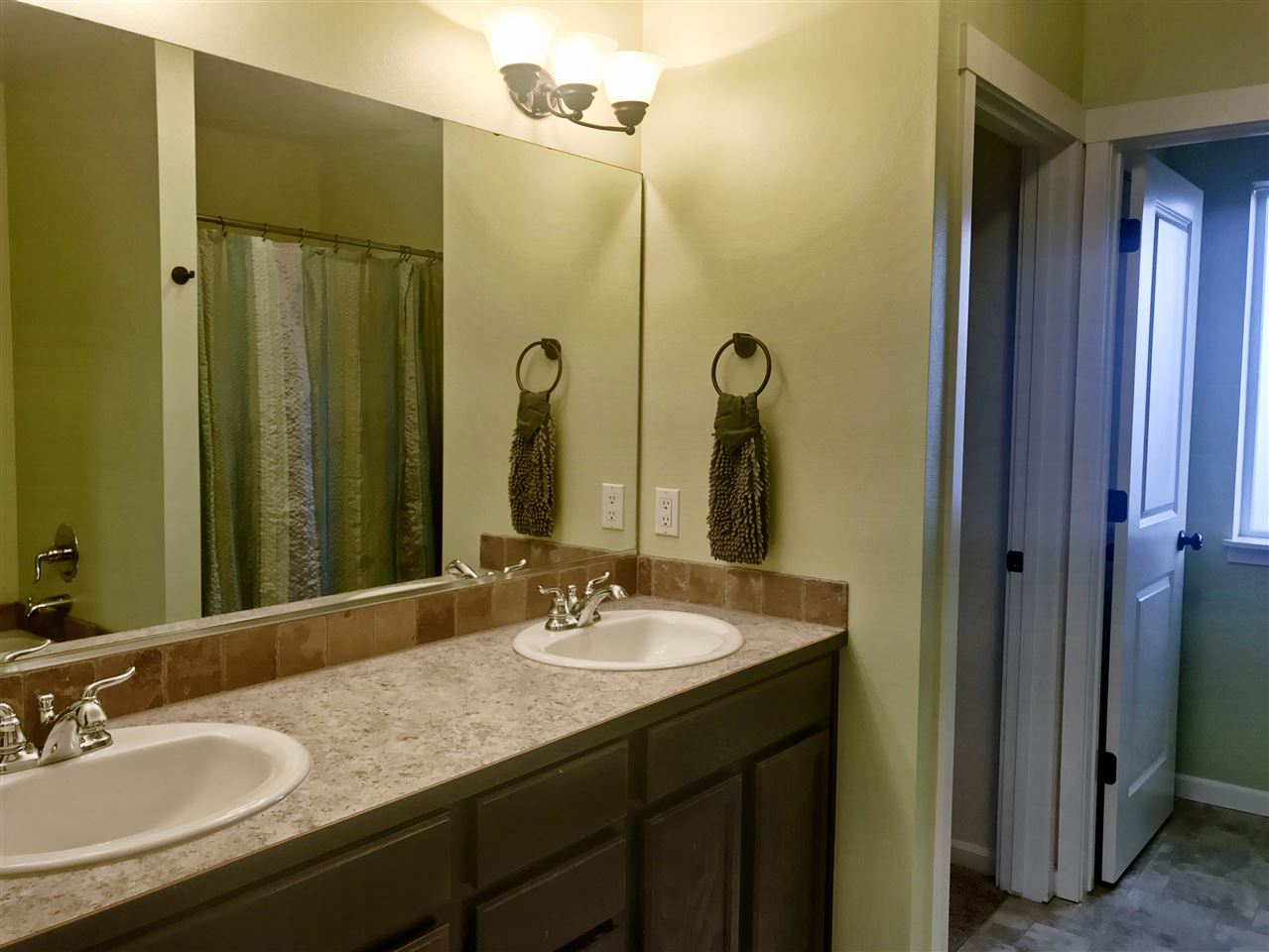 3014 Prairie Breeze Avenue Spokane, WA 99208 - Photo 8 of 16 Gallery Image 8