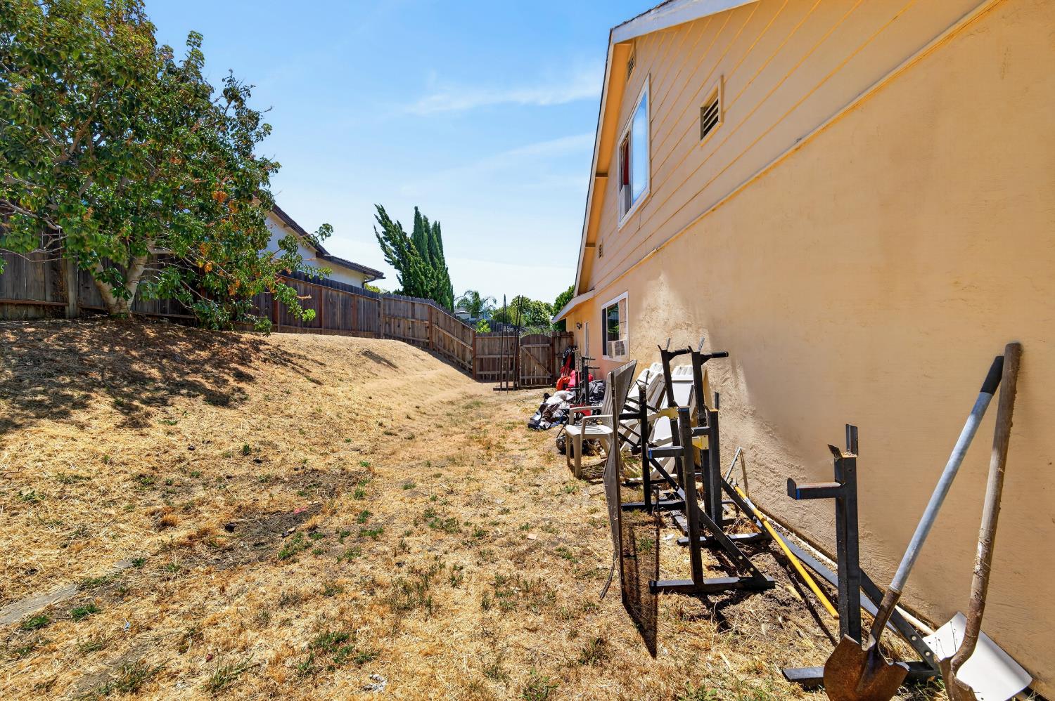 807 Reef Point Drive Rodeo, CA 94572 - Photo 43 of 60 Gallery Image 43