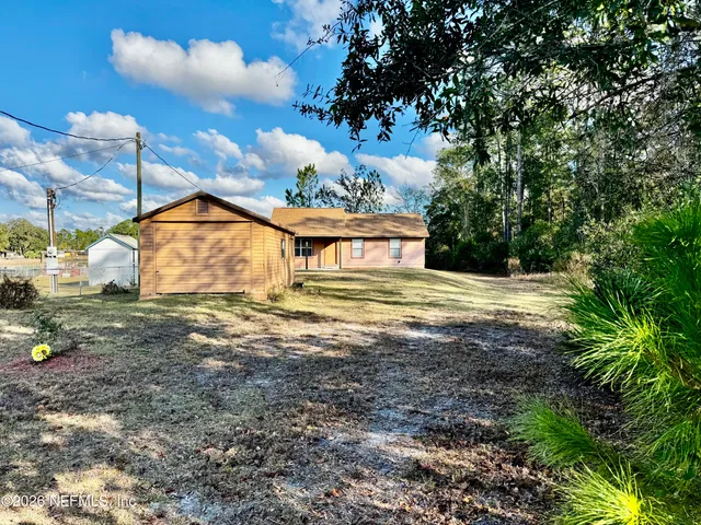 $179,000 | 146 Tyler Avenue, Interlachen, FL 32148