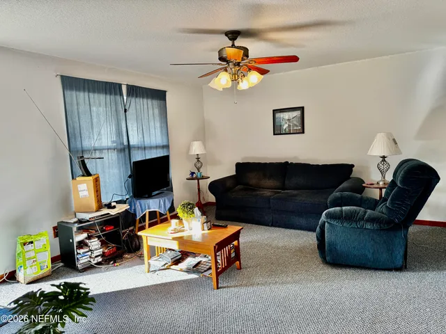 $179,000 | 146 Tyler Avenue, Interlachen, FL 32148