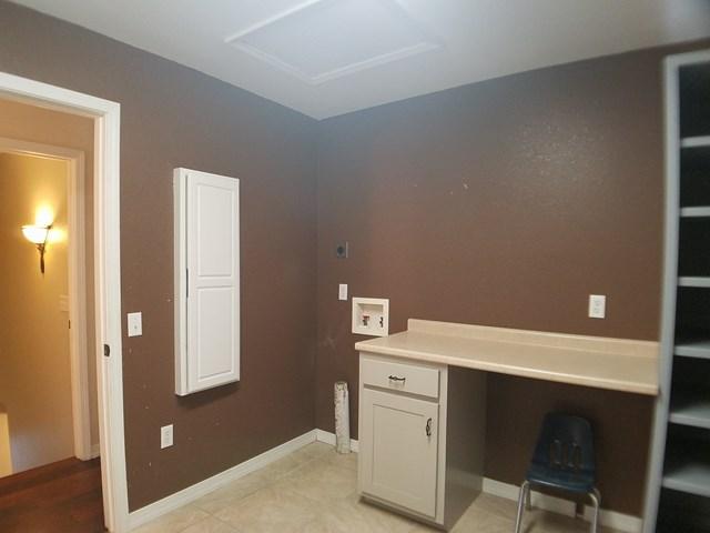 667 Low Gap Road Sparta, TN 38583 - Photo 17 of 34 Laundry next to Master in Hallway