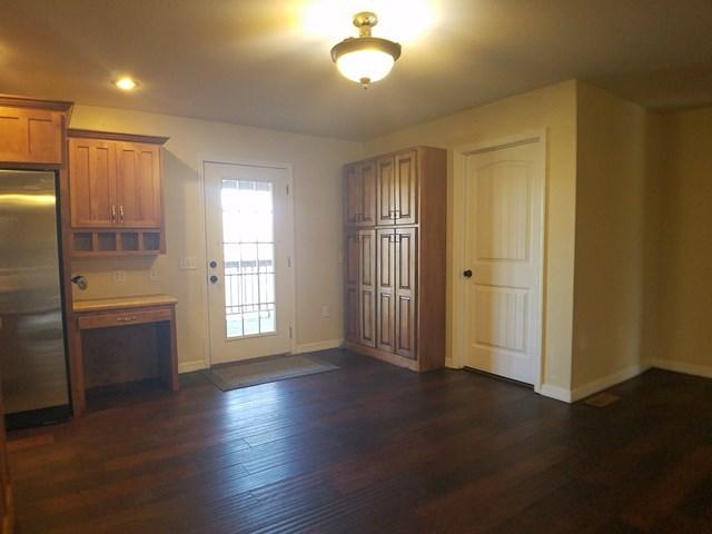 667 Low Gap Road Sparta, TN 38583 - Photo 7 of 34 Dining Area
