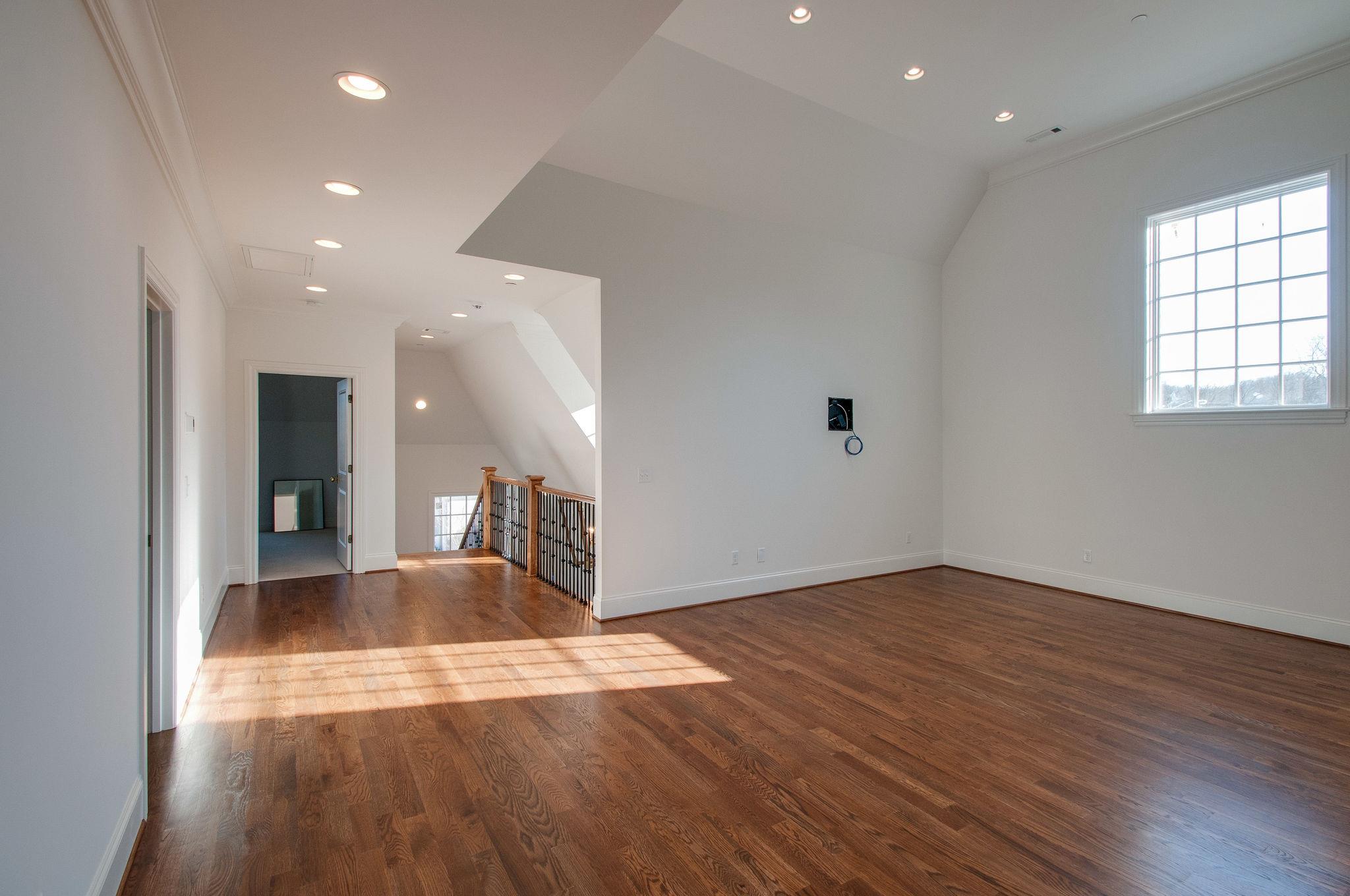 154 B Cheek Road Nashville, TN 37205 - Photo 20 of 28 Gallery Image 20