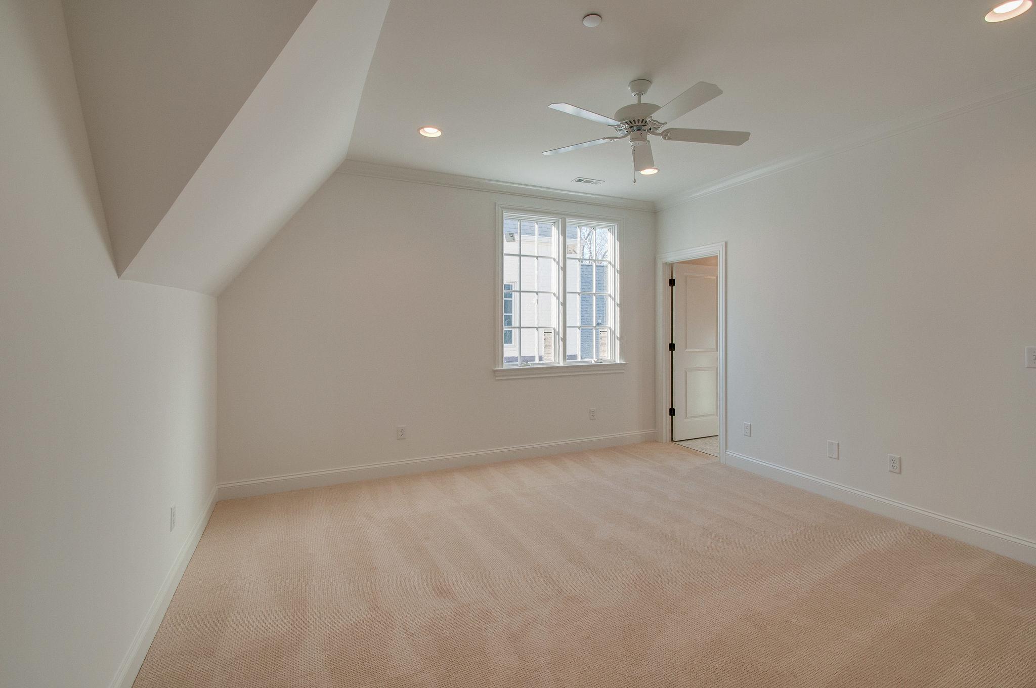 154 B Cheek Road Nashville, TN 37205 - Photo 22 of 28 Gallery Image 22