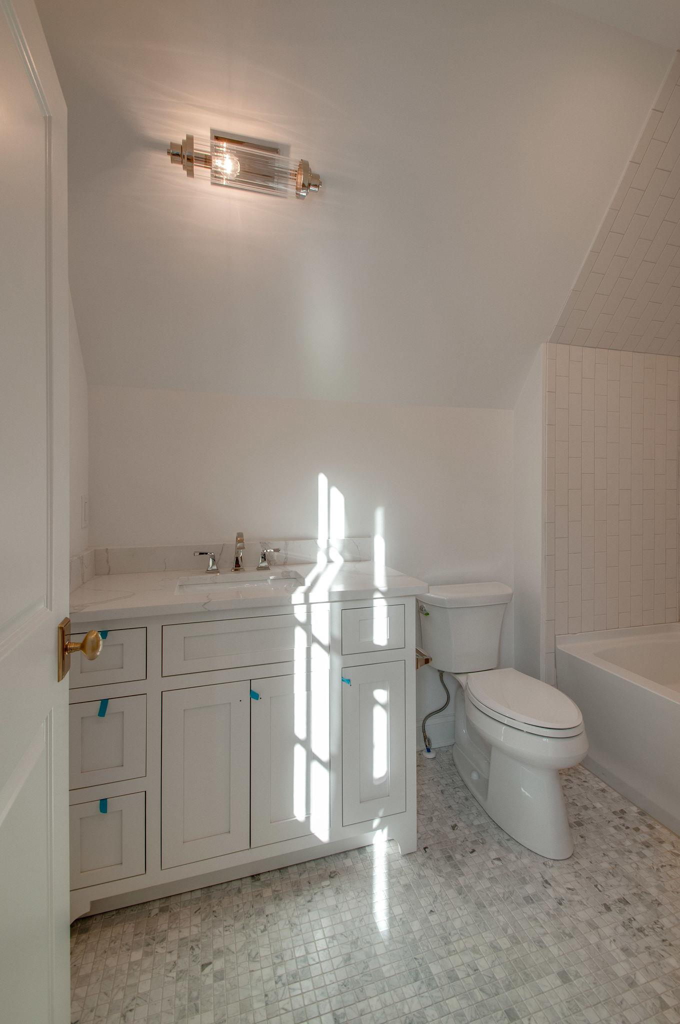154 B Cheek Road Nashville, TN 37205 - Photo 23 of 28 Gallery Image 23