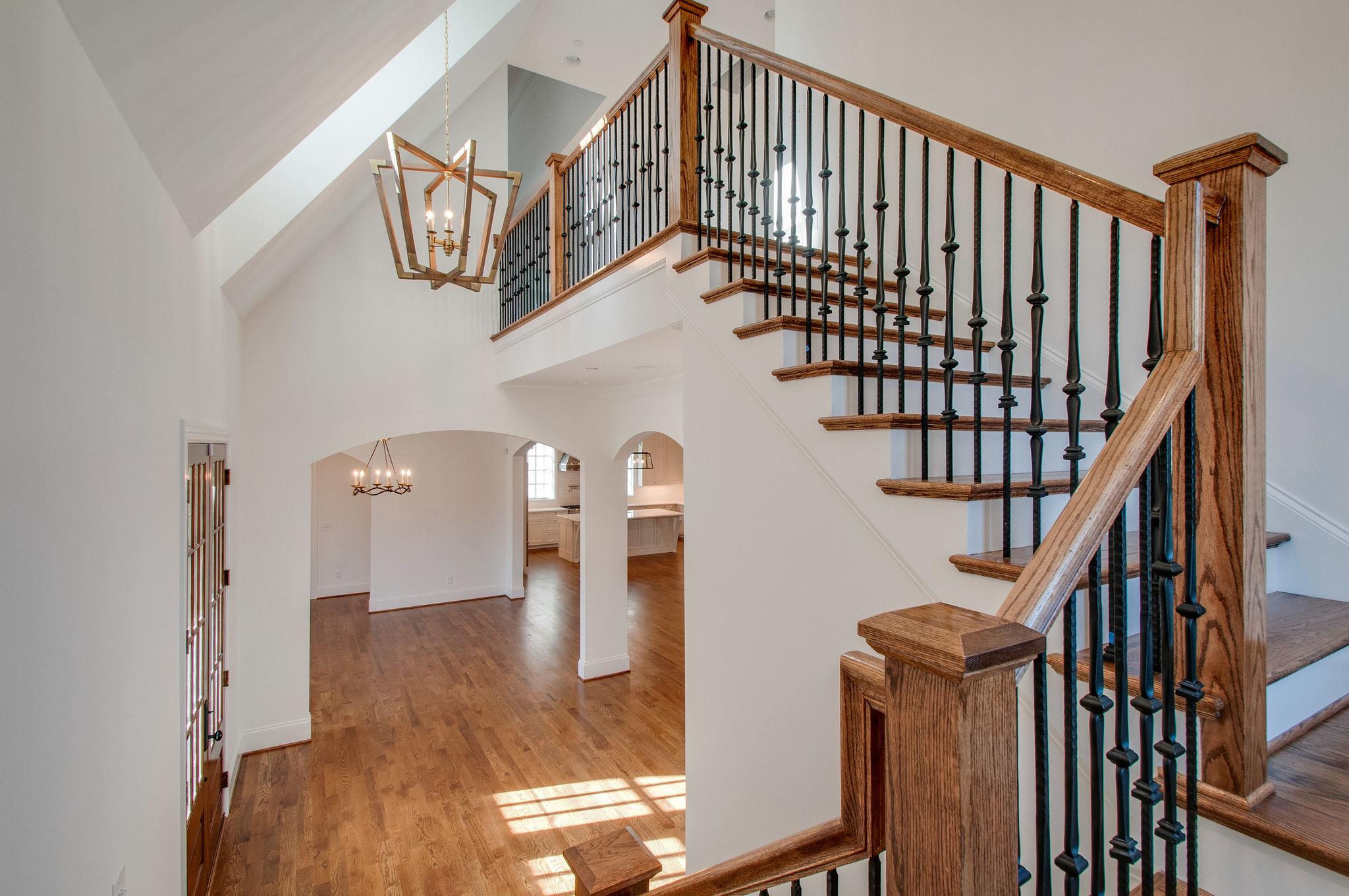 154 B Cheek Road Nashville, TN 37205 - Photo 4 of 28 Gallery Image 4