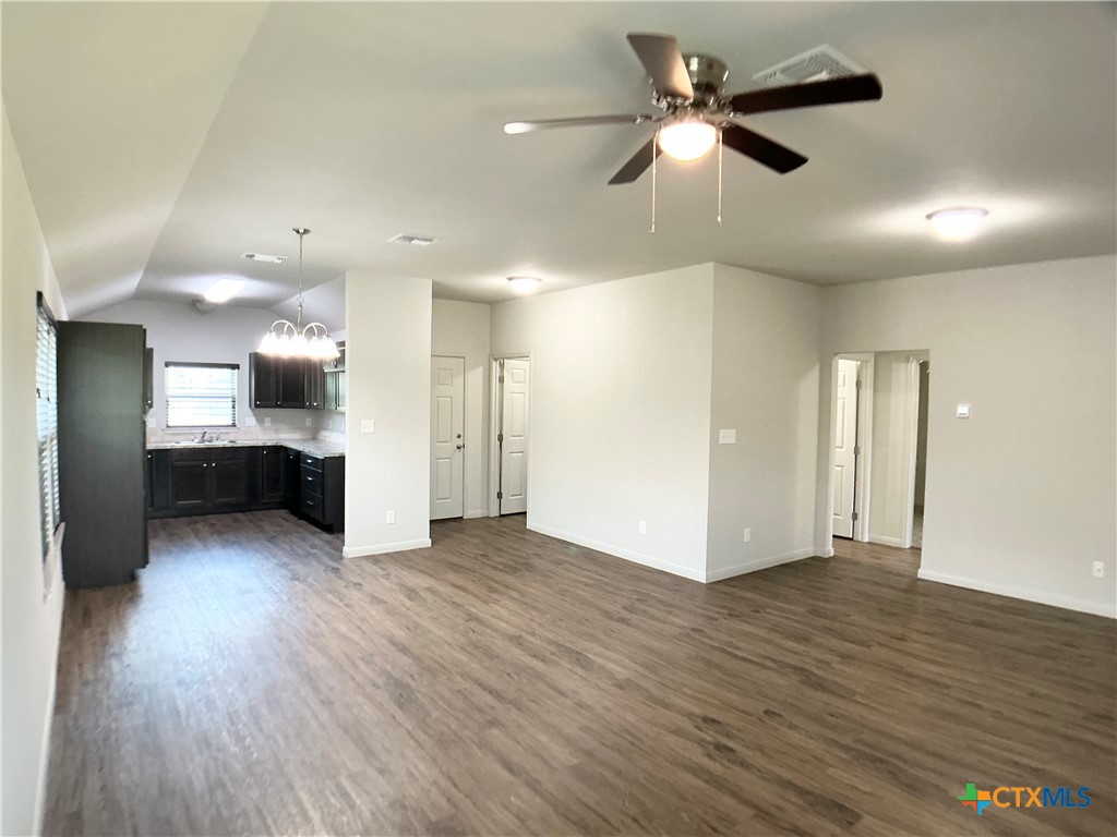 3603 Hanselman Road Victoria, TX 77901 - Photo 4 of 27 Gallery Image 4