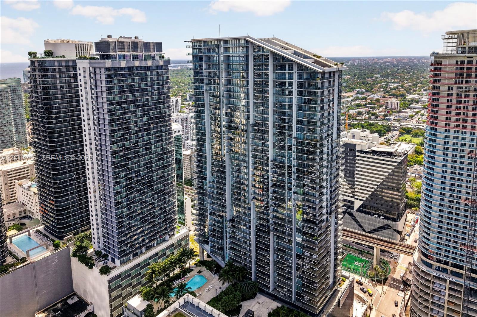88 Southwest 7th Street, Unit PH4202 Miami, FL 33130 - Photo 81 of 88