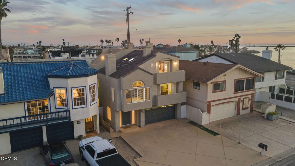 264 Hollywood Boulevard Oxnard, CA 93035 - Photo 12 of 57