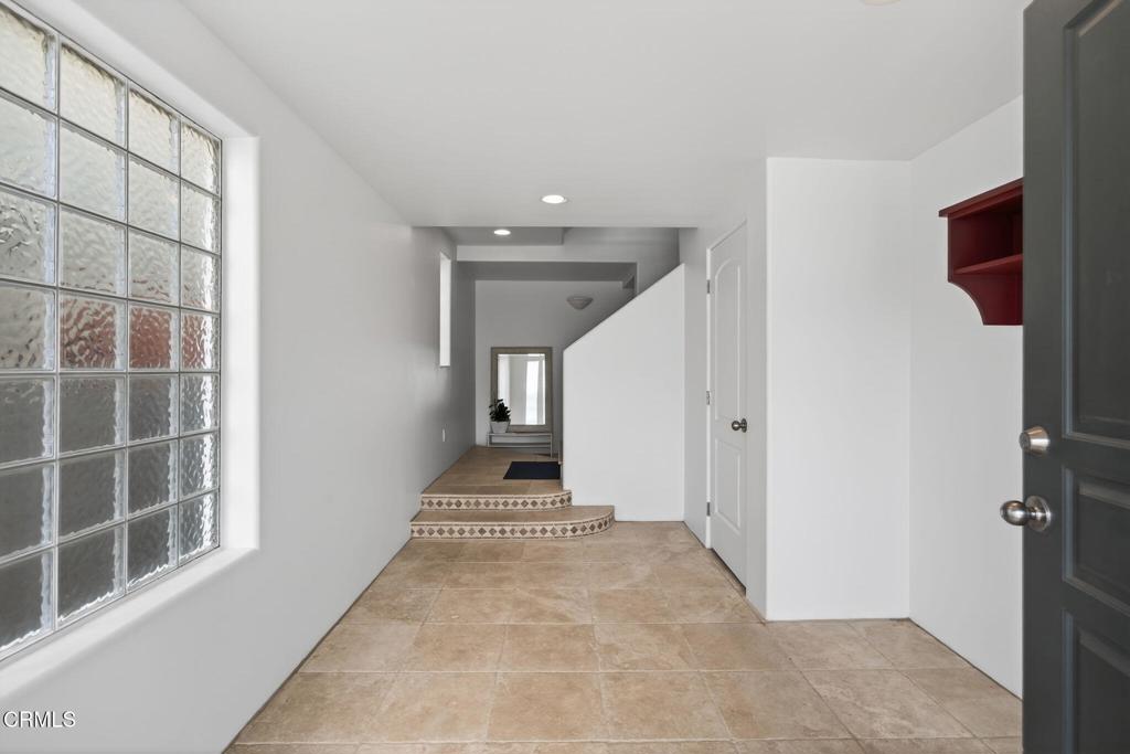 264 Hollywood Boulevard Oxnard, CA 93035 - Photo 17 of 57