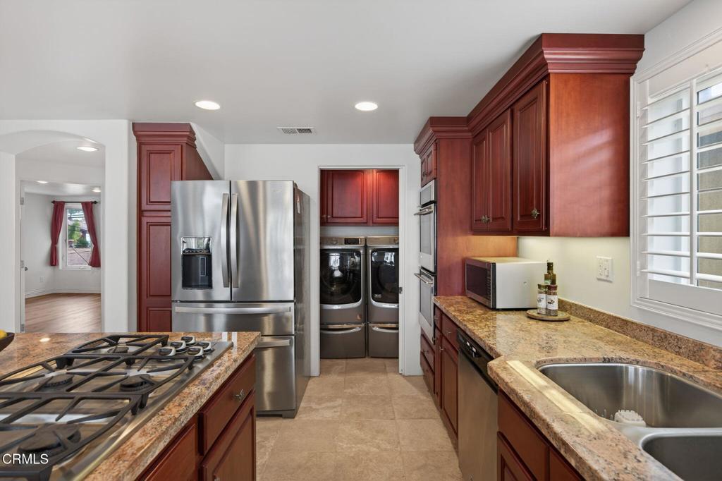 264 Hollywood Boulevard Oxnard, CA 93035 - Photo 31 of 57